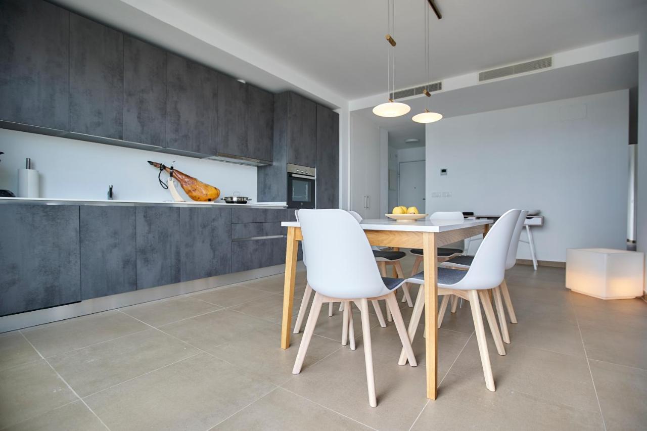 Penthouse With Stunning View And Rooftop Terrace Manilva Eksteriør bilde