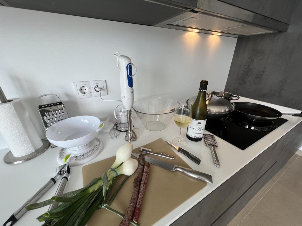 Penthouse With Stunning View And Rooftop Terrace Manilva Eksteriør bilde
