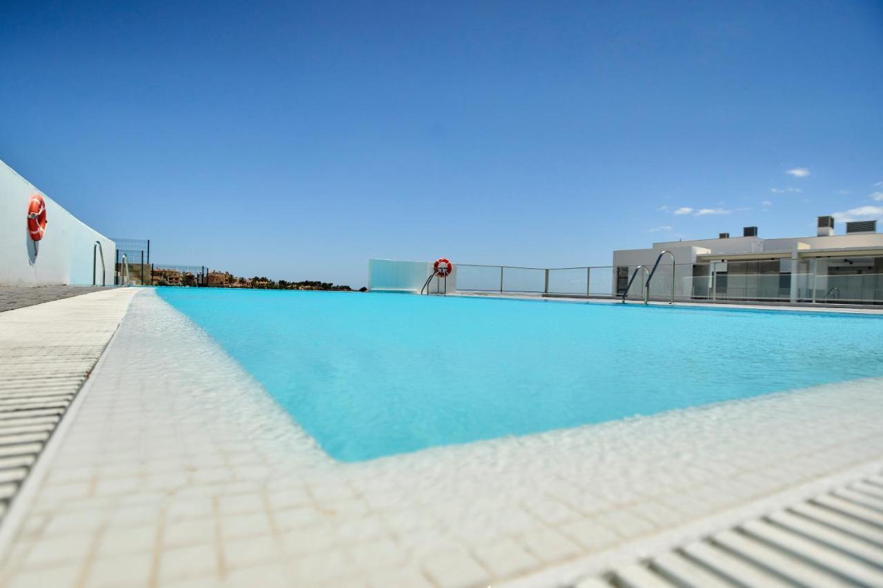 Penthouse With Stunning View And Rooftop Terrace Manilva Eksteriør bilde