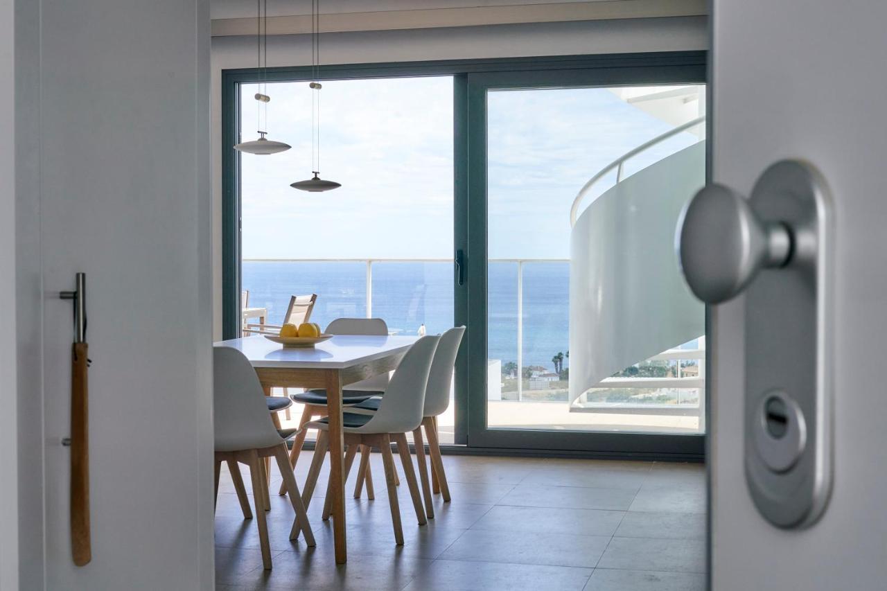 Penthouse With Stunning View And Rooftop Terrace Manilva Eksteriør bilde